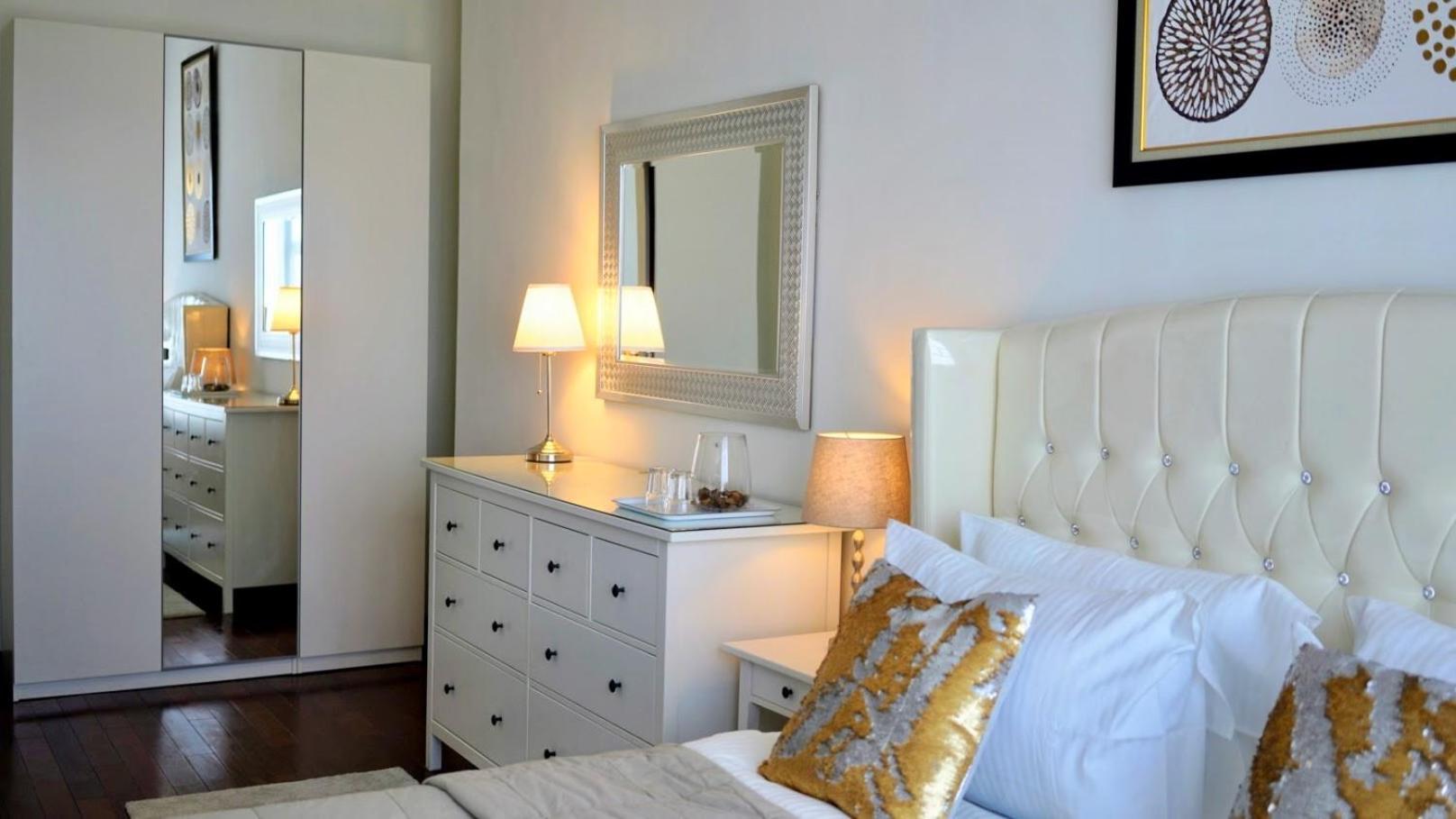 2Br Lucky Tower Residence Jakarta Old Town Top Floor Condo Exteriér fotografie