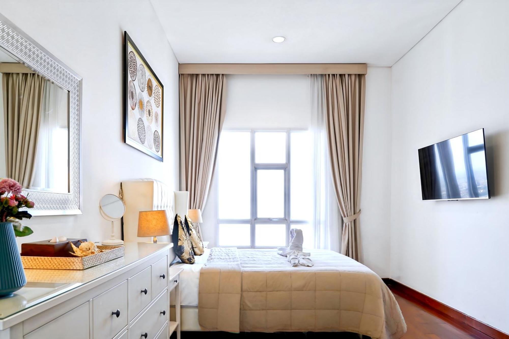 2Br Lucky Tower Residence Jakarta Old Town Top Floor Condo Exteriér fotografie