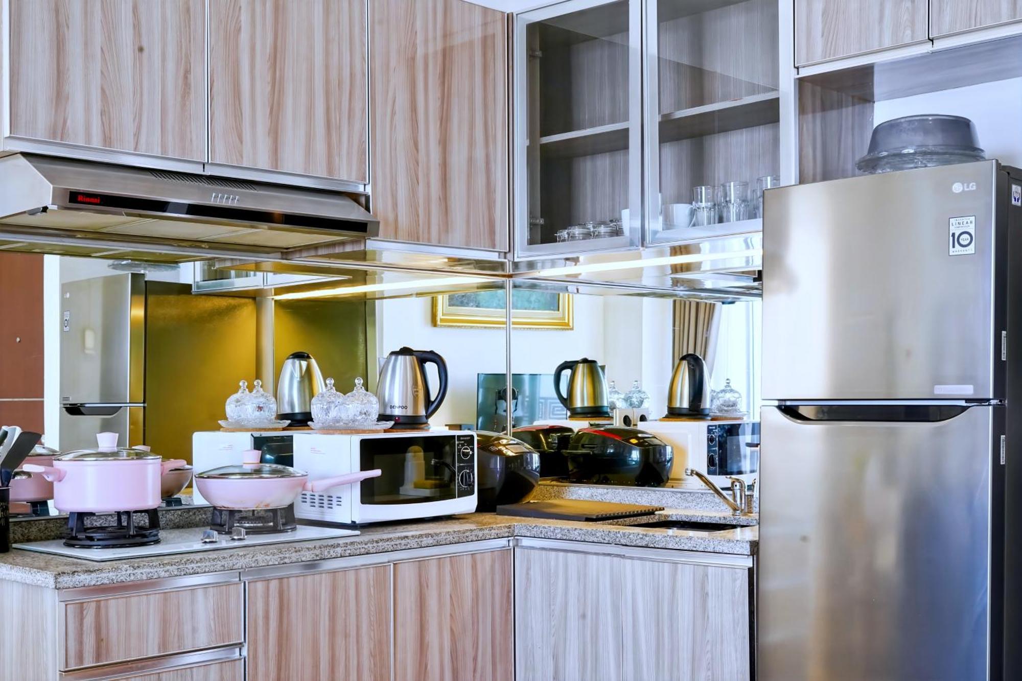 2Br Lucky Tower Residence Jakarta Old Town Top Floor Condo Exteriér fotografie